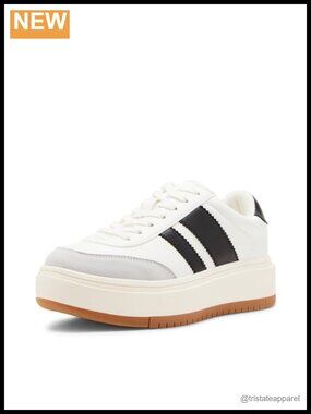 Trendy Platform Sneakers with Cushioned Footbed - Lace Up